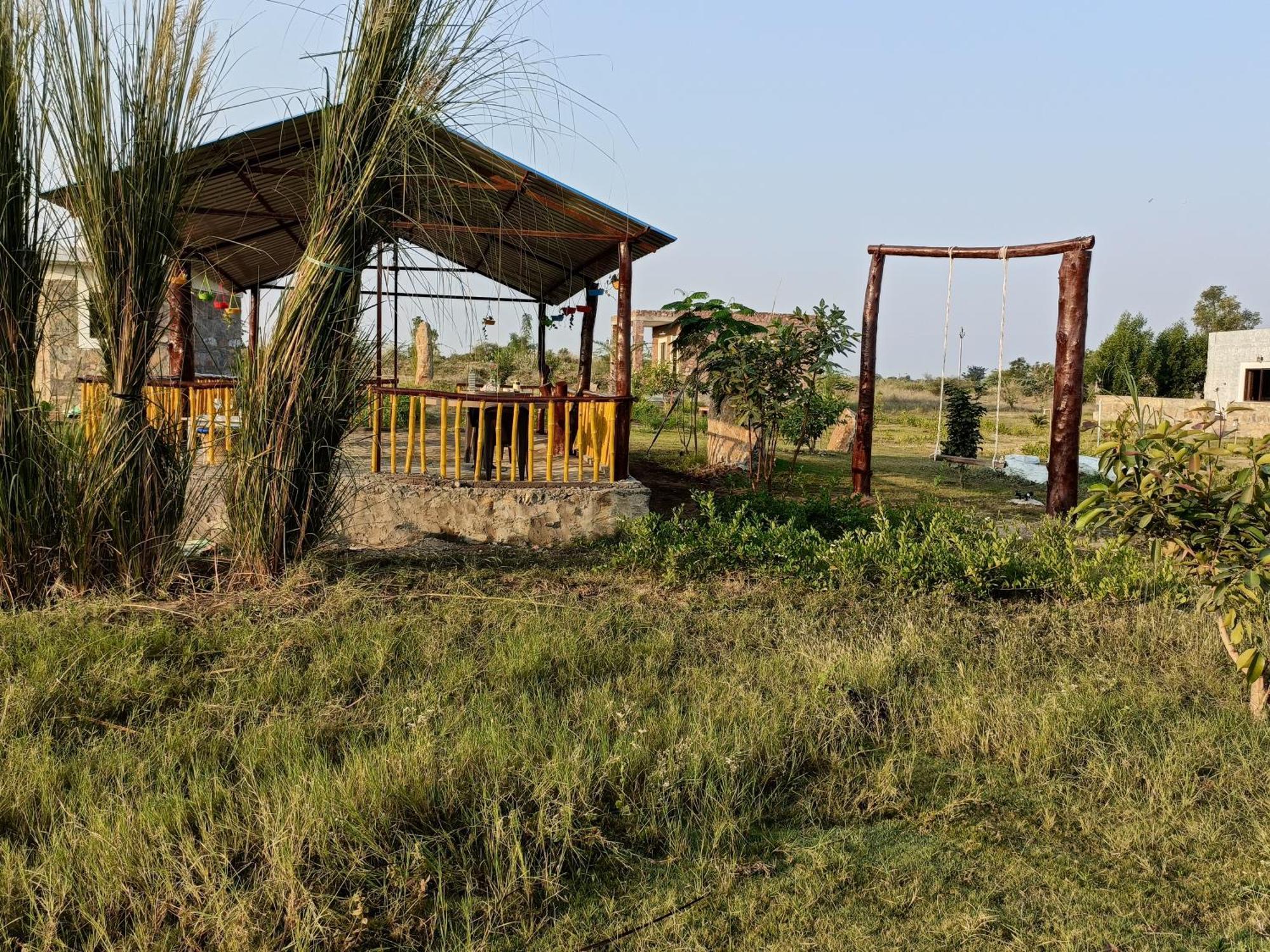 Jawai Wildlife Safari Camp Panzió Nana Kültér fotó